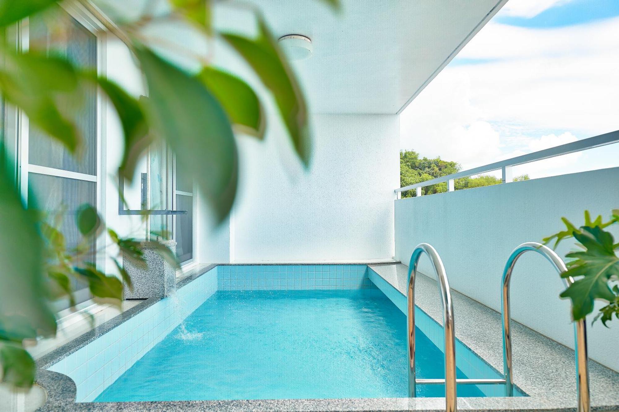Apartamento Freedomhillsフリーダムヒルズa棟 Tomigusuku Exterior foto