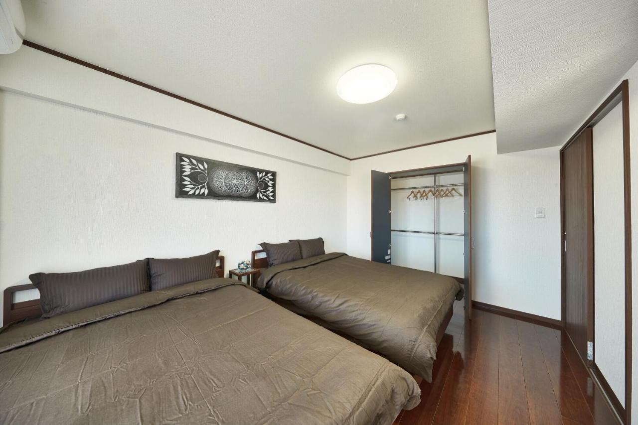 Apartamento Freedomhillsフリーダムヒルズa棟 Tomigusuku Exterior foto